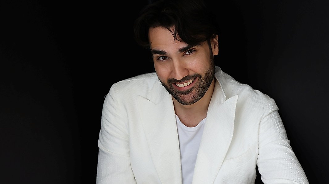 Jonathan Tetelman