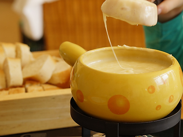 kaesefondue_c_2015_m-w-piaxabay