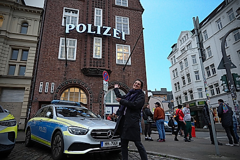 Crime tour