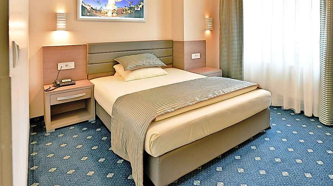 St. Joseph Hotel Hamburg: single room