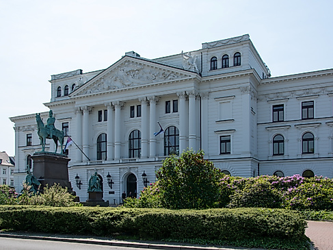 altonaer-rathaus_1cjohannes-beschoner