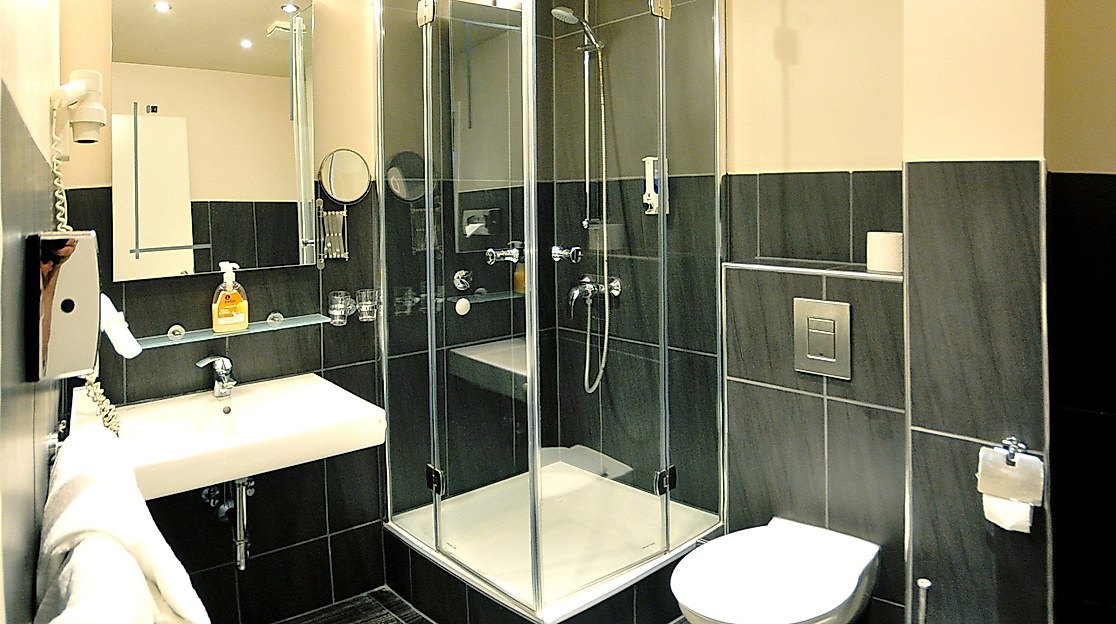 St. Joseph Hotel Hamburg: Bathroom