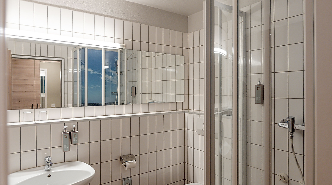 Hotel Engel Hamburg: bathroom standard