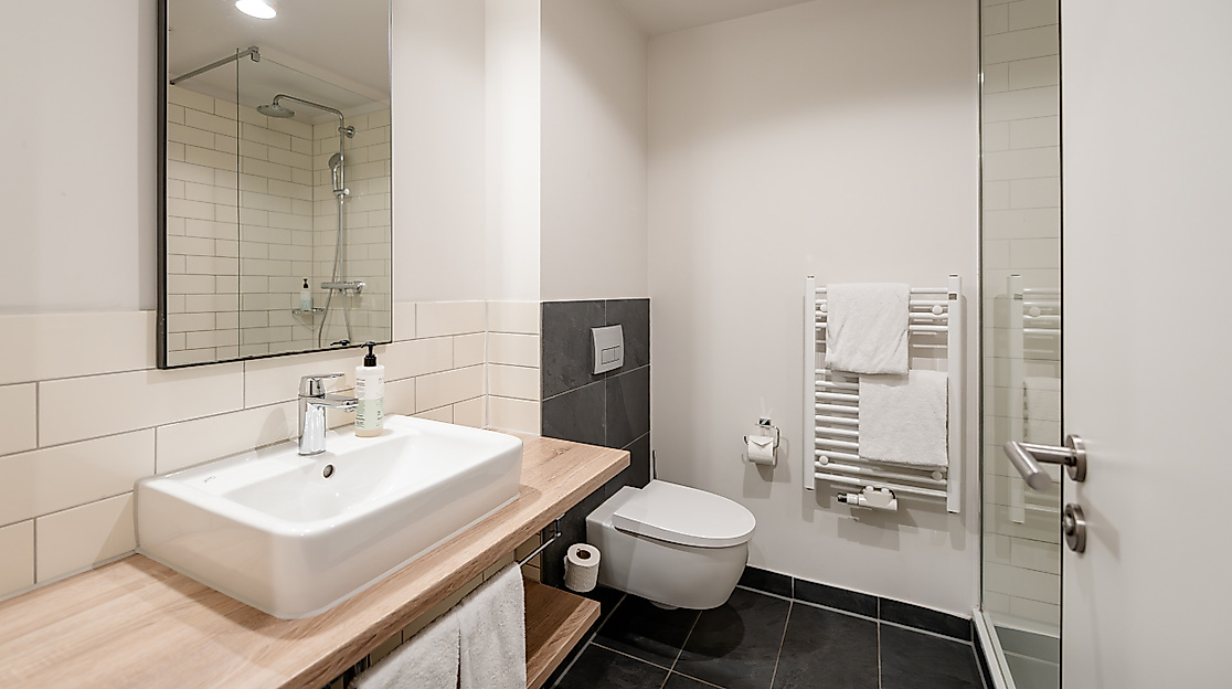 sylc. Apartmenthotel GmbH Hamburg: BACHELOR bathroom