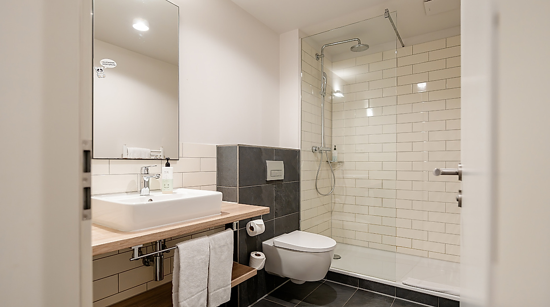 sylc. Apartmenthotel GmbH Hamburg: MASTER bathroom
