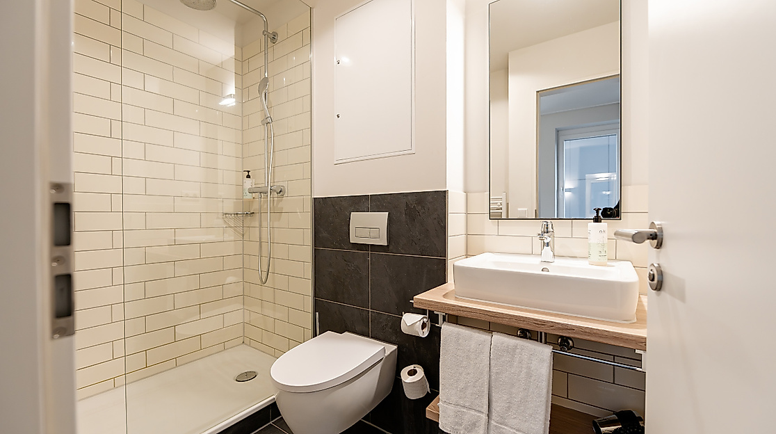 sylc. Apartmenthotel GmbH Hamburg: BACHELOR PLUS bathroom